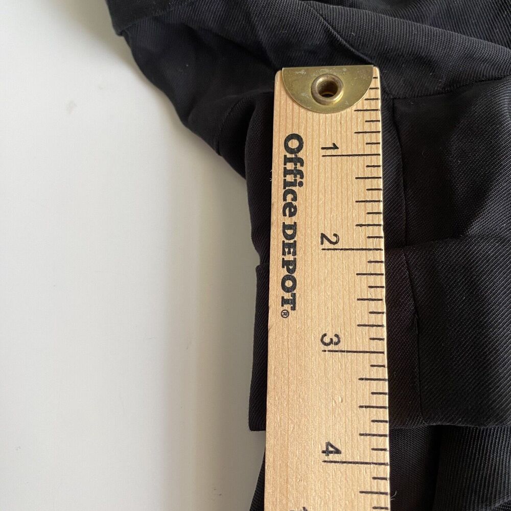 Treasure & Bond Shorts Womens Size 16 Black Silky Rayon Cuffed Dressy - Picture 6 of 8